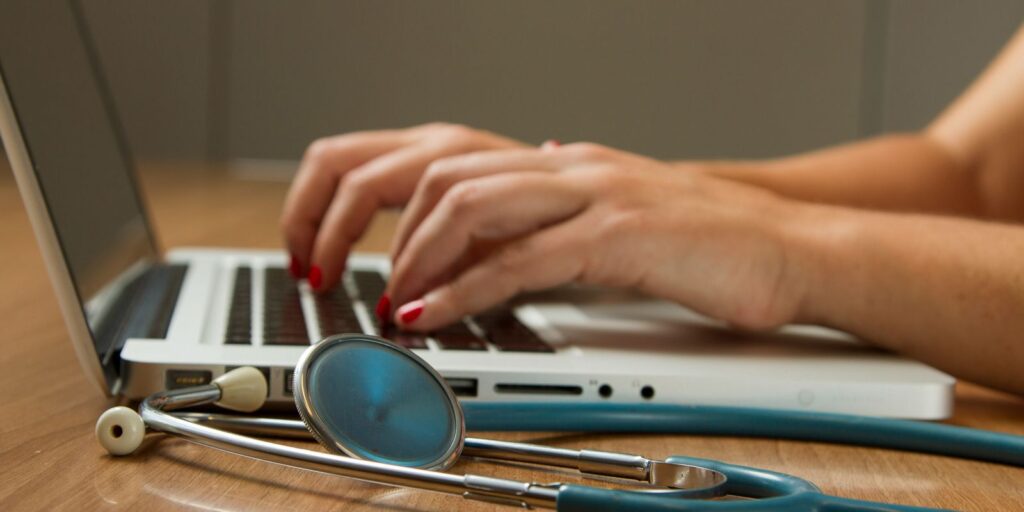 enamed-reforca-importancia-de-fiscalizar-cursos,-dizem-especialistas