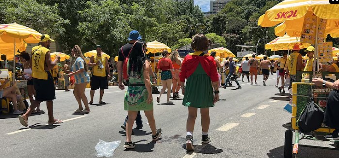 policiais-fantasiados-prendem-suspeitos-em-blocos-na-zona-sul-e-no-centro-de-sp-durante-carnaval