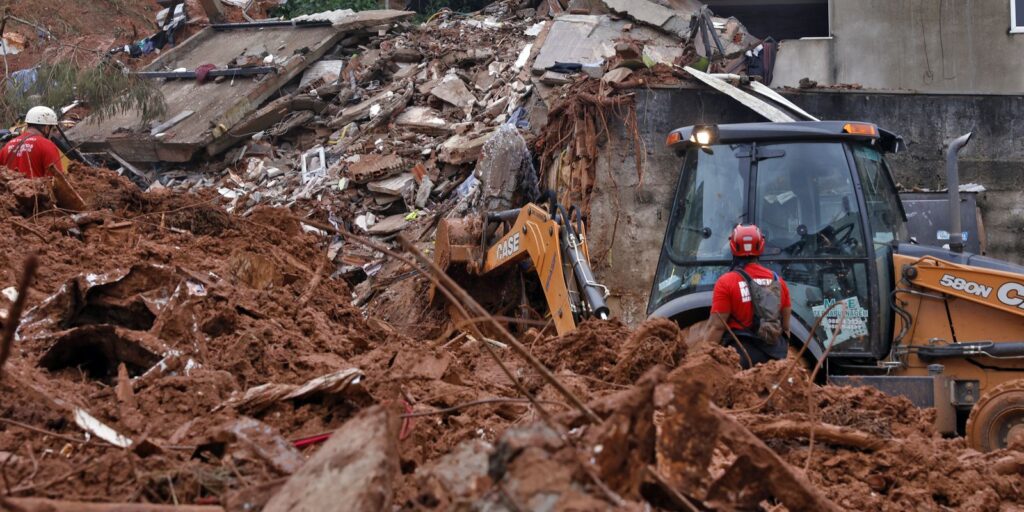 numero-de-mortos-com-as-chuvas-chega-a-30-em-minas-gerais