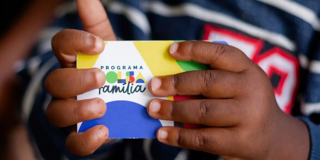 caixa-paga-bolsa-familia-a-beneficiarios-com-nis-de-final-9