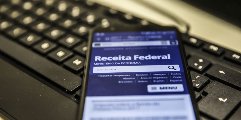 comprovantes-para-imposto-de-renda-devem-ser-enviados-ate-esta-sexta
