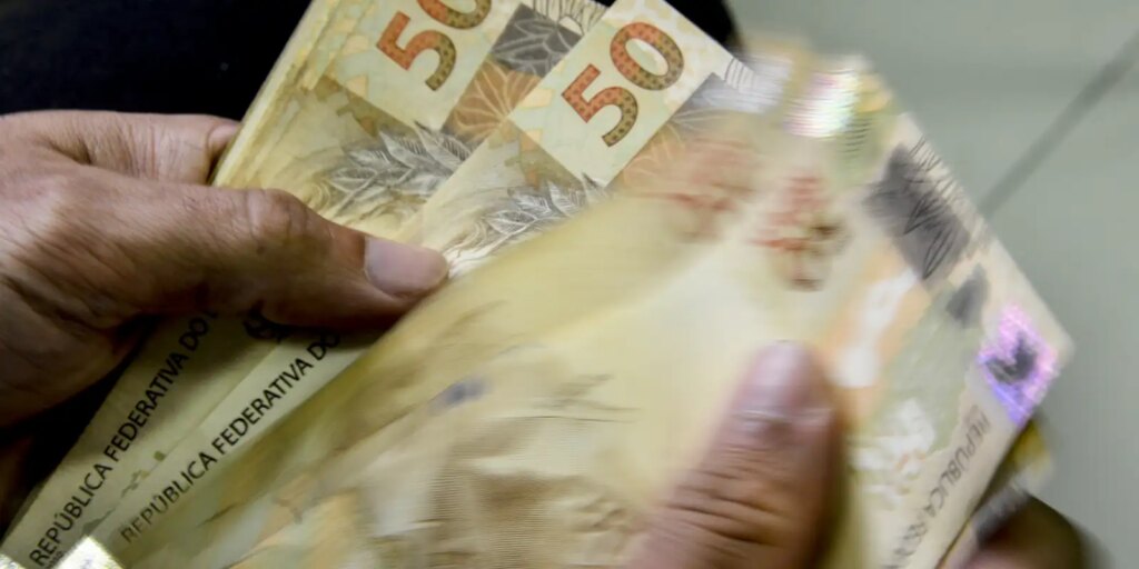 fazenda-eleva-projecao-de-inflacao-para-2026-com-alta-do-petroleo
