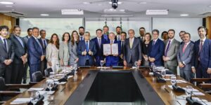 lula-sanciona-lei-antifaccao-e-ressalta-prisao-de-magnatas-do-crime