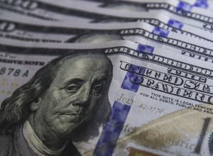 dolar-cai-para-r$-5,22,-em-linha-com-o-mercado-externo