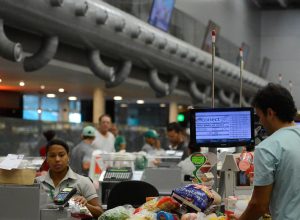 governo-adia-por-90-dias-regra-sobre-trabalho-no-comercio-em-feriados
