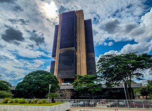 bc-reduz-juros-basicos-para-14,75%-ao-ano