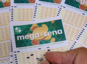 mega-sena-acumula-e-premio-vai-a-r$-13-milhoes;-quina-saiu-para-23